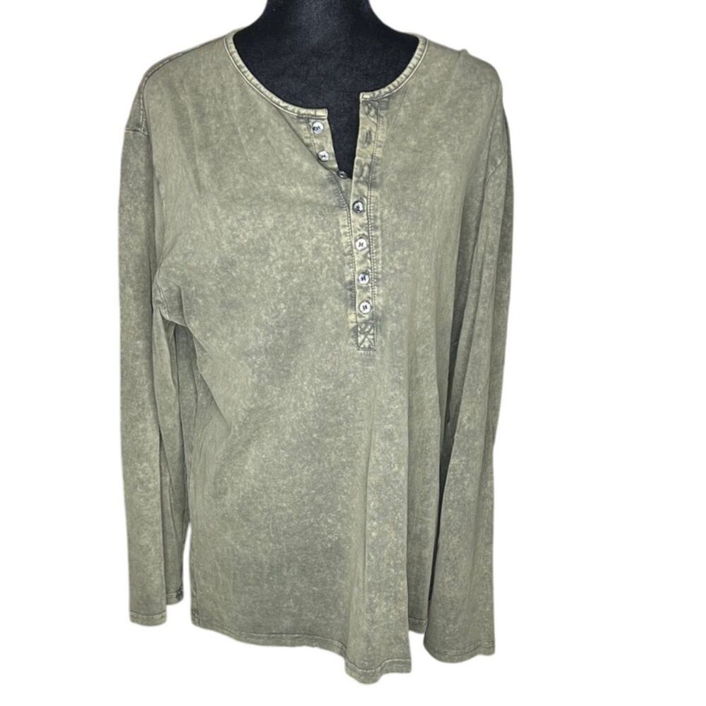 Women's Army Green mineral wash long sleeve henley shirt sz xl